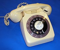 GPO 746F Cream rotary dial telephone