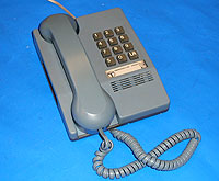 9701 Tremolo Telephone